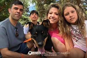 Perrita Nira, Carolina, Luís, Sara y Aaron