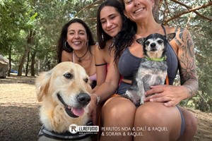 Perritos Noa y Dalí, Raquel, Soraya y Raquel